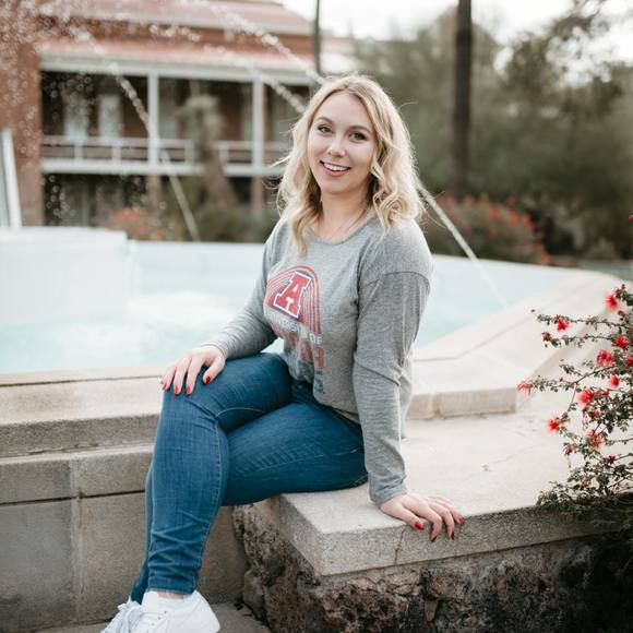 Meet your Posher, Jess - Picture 1 of 1